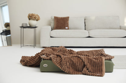 Kääriytymispeitto VÄRME leveä vakosametti 