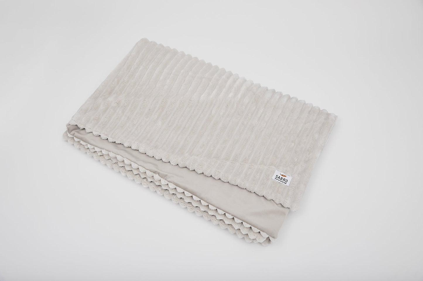 Kääriytymispeitto VÄRME leveä vakosametti 