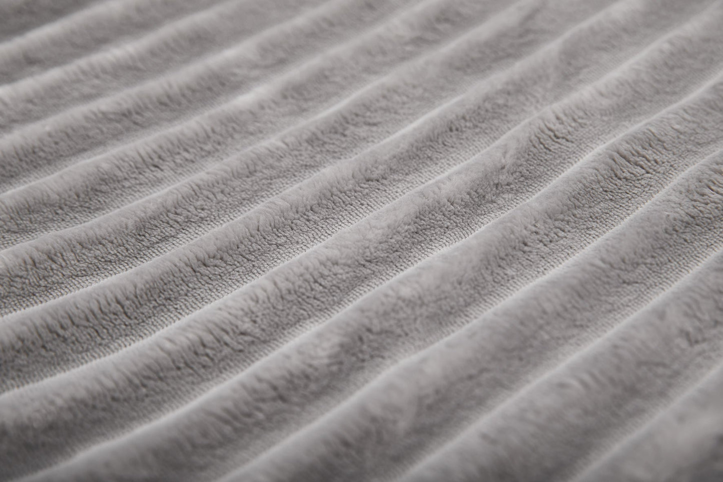 Kääriytymispeitto VÄRME leveä vakosametti 