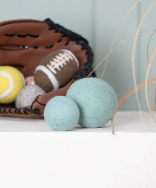 BUDDY. Koiranlelu lampaanvillasta "Pallo" - Minttu 