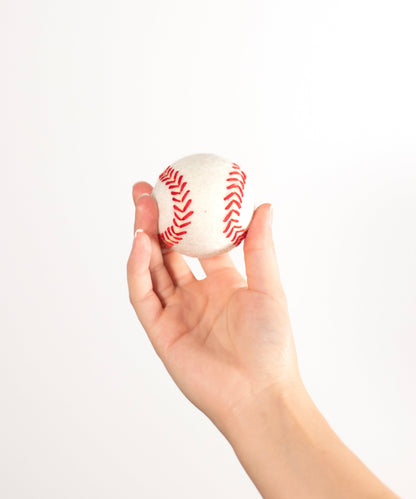 BUDDY. Koiranlelu lampaanvillasta "Baseball" 