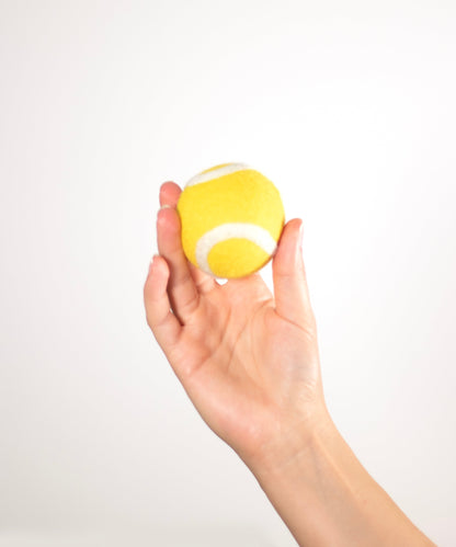 BUDDY. Koiran lelu lampaanvillasta "Tennisball" 